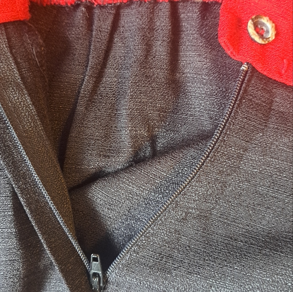 Vintage Sag Harbor Petite Sz 14 Classic Women's Red & Black Shorts Jumpsuit P 14 - Picture 9 of 10